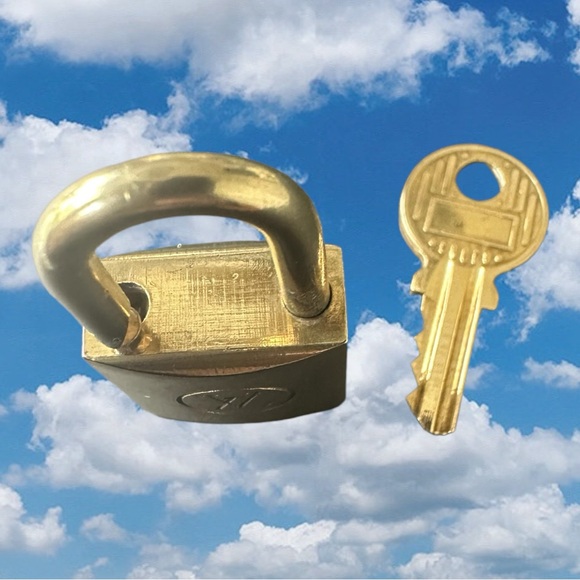 220 Authentic Louis Vuitton Lock with Key 200 Series Vintage - Picture 4 of 11